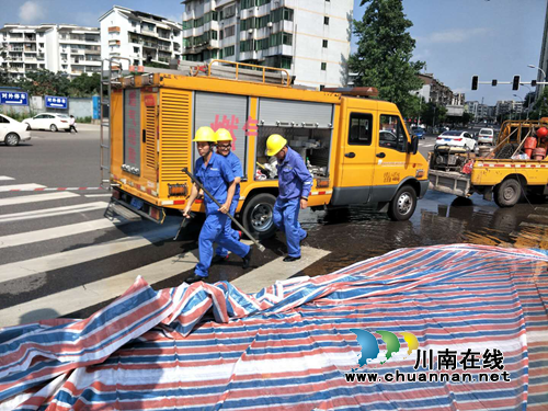 龙马潭区综合行政执法局：加强防汛演练&nbsp;提高应急处突能力(图1)