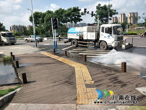 龙马潭区综合行政执法局：加强防汛演练&nbsp;提高应急处突能力(图3)