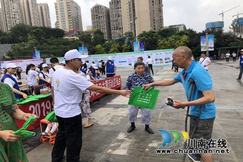 合江县开展“6.5”环境日法治宣传教育活动(图2)