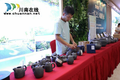 泸州“非遗体验周”系列活动正式开启(图1) 泸州“非遗体验周”系列活动正式开启(图1)