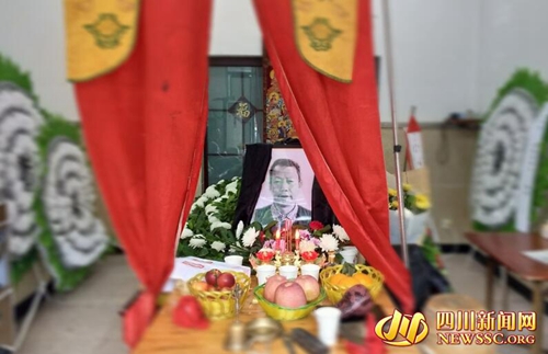 泸州六旬老人扎进江中勇救少年&nbsp;自己却不幸遇难(图1)