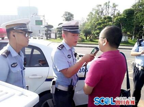泸州两司机“隔夜酒”上路&nbsp;扣12分扣半年驾证(图1)