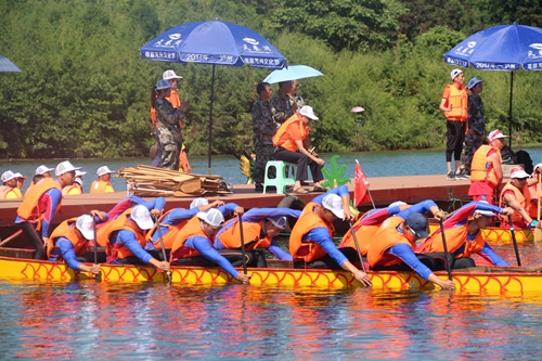 锣鼓喧天浆翻飞&nbsp;争分夺秒志气高(图5)
