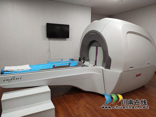 川南首台头部伽玛刀在西南医大中医院开机(图5)