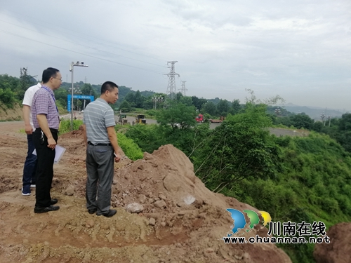 纳溪区综合执法局开展弃土场隐患排查专项行动(图2)