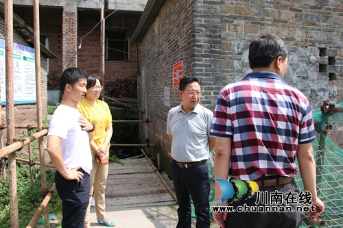 泸州市委第三督导组到泸县潮河镇督导污水处理工作(图1)