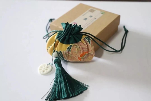 京交会上&nbsp;西南医大中医院养生产品备受追捧(图6)