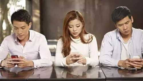 泸州女子手指突然不听使唤！竟是得了这种病？(图2)