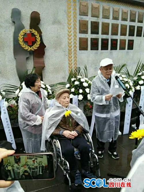 泸州七旬老翁捐献遗体&nbsp;为跟随53年前的父亲(图2)