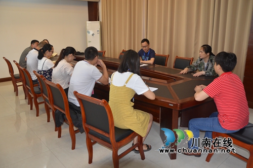 泸县太伏镇机关支部开展主题党日活动(图1)