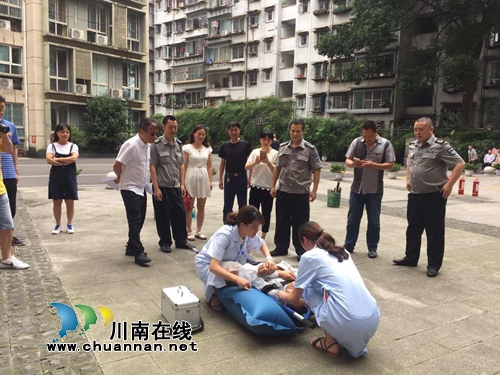 江阳区麻柳湾社区深入开展消防应急演练(图1)