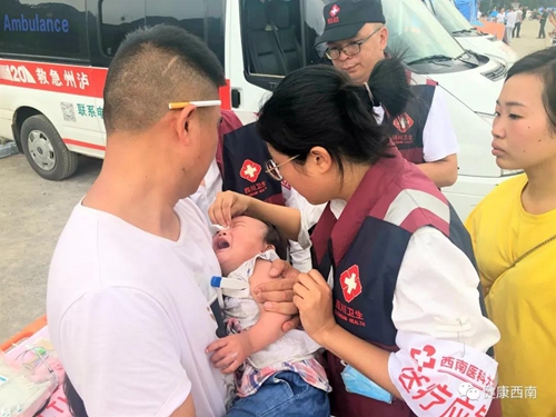 西南医大附院应急救援队：镇守灾区的定海神针(图3)