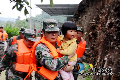 龙马潭区：以练备战筑防线&nbsp;磨剑砺锋保平安(图1)