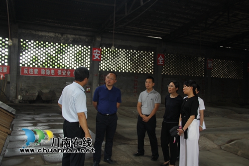 泸州市酒业发展促进局调研泸县云龙镇酒业发展情况(图4) 泸州市酒业发展促进局调研泸县云龙镇酒业发展情况(图4)