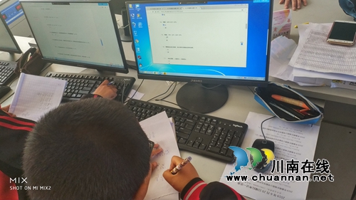 泸州对口帮扶：乡城县小学生网考成功(图4)