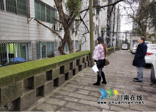 江阳区北城街道城垣社区:保护泸州老城墙 整治三圣城垣城墙开裂(图1) 江阳区北城街道城垣社区:保护泸州老城墙 整治三圣城垣城墙开裂(图1)