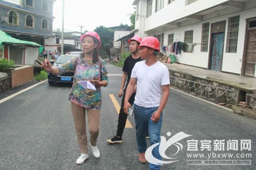 “快救人，我不是疯子”&nbsp;宜宾一村支书震后呼救(图2)