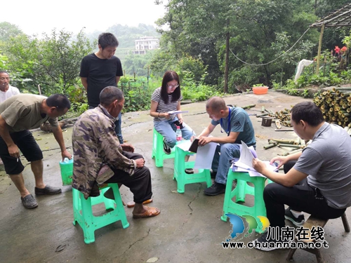 泸县立石镇举办“两不愁三保障”回头看大排查试点工作现场会(图2)