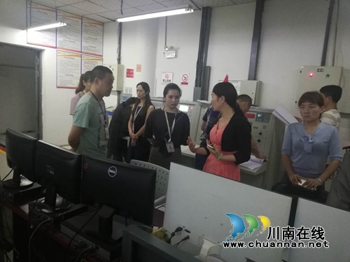 泸州市商务会展局莅临叙永开展商务安全暨环保检查工作(图1)