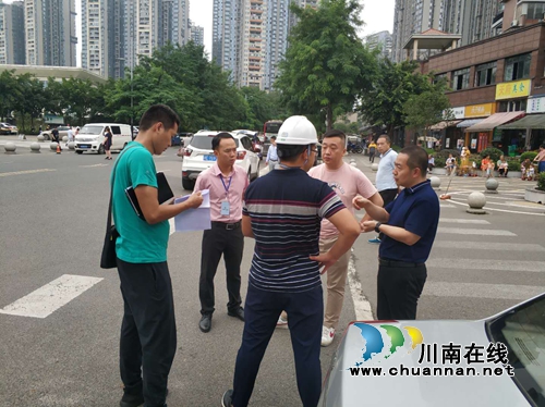 杨雷到江阳区张坝街道督导雨污分流改造项目(图1)