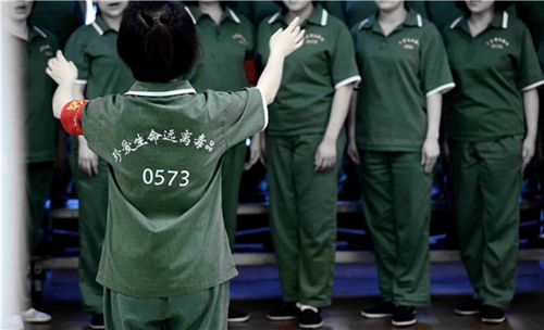 自贡一吸毒者自述：一直以为海洛因才是毒品(图2)