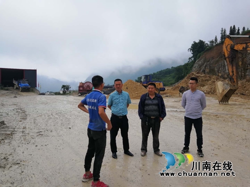 叙永县经商科局:开展工业企业调研&nbsp;夯实企业发展基础(图2)