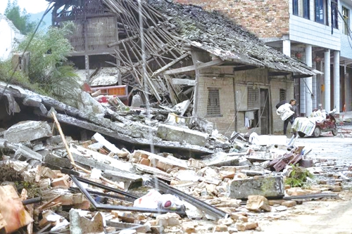 长宁地震：天灾无情催人泪&nbsp;温暖面庞震人心(图12)