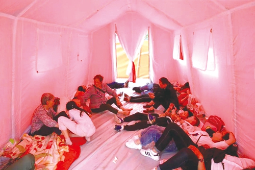 长宁地震：天灾无情催人泪&nbsp;温暖面庞震人心(图13)