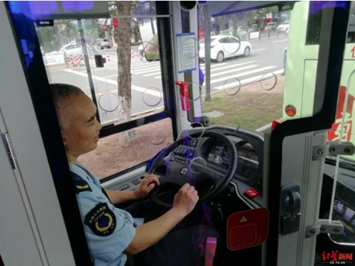 自贡新投放80台纯电动公交车(图2)