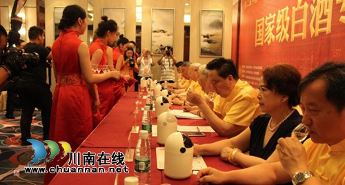 你会喝酒吗？“酒界大腕”来泸传授“酒文化”(图13)