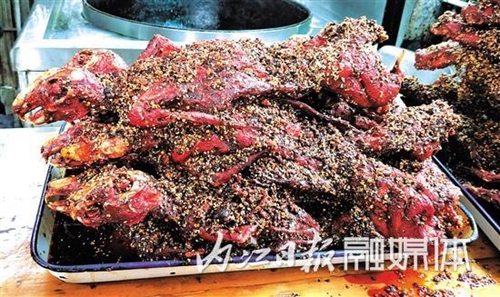 内江美食“飘”入央视&nbsp;纪录片节目国庆后播出(图3)