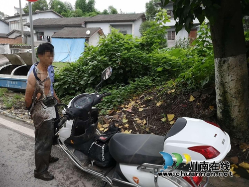 摩托路边被盗&nbsp;泸县警方90分钟快速抓获盗贼(图3)