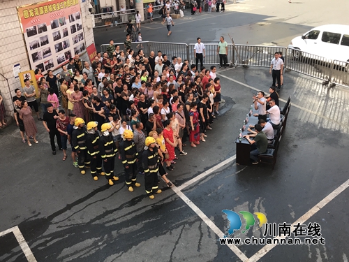 聚焦实战练真功&nbsp;泸州举行消防综合演练(图8)