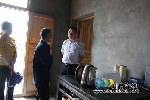 薛学深到泸县潮河镇督导“两不愁三保障”回头看大排查工作(图3)