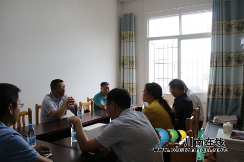 薛学深到泸县潮河镇督导“两不愁三保障”回头看大排查工作(图2)