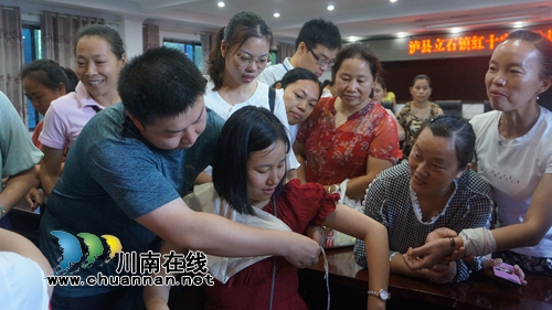 泸县立石镇红十字会救护员培训顺利结业(图2)