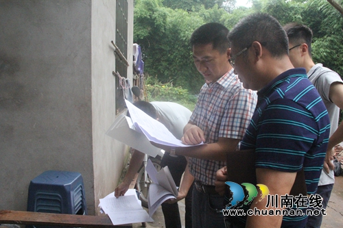 张学彬到泸县海潮镇督导落实“两不愁三保障”大排查整改情况(图4)