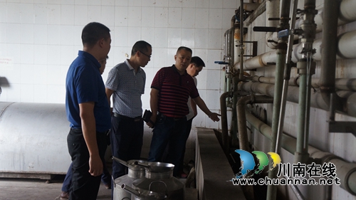 泸县生态环保局、县商务合作局到立石镇督导企业环保工作(图1)