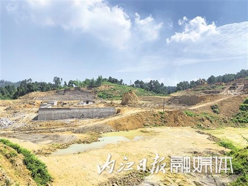 内江足球魅力绽放 德国客人三赴内江谈合作(图1)