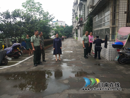 金林松到泸县玉蟾街道督导国家卫生县城第二次复审迎检工作(图1) 金林松到泸县玉蟾街道督导国家卫生县城第二次复审迎检工作(图1)