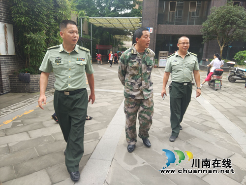 金林松到泸县玉蟾街道督导国家卫生县城第二次复审迎检工作(图4) 金林松到泸县玉蟾街道督导国家卫生县城第二次复审迎检工作(图4)