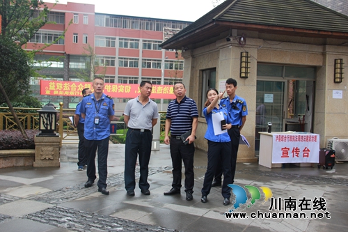泸州市城管执法局到泸县督导违建治理工作(图2)