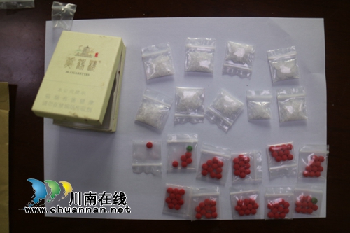 泸县民警便衣出击抓毒贩&nbsp;被阿婆当坏人“举报”(图1)