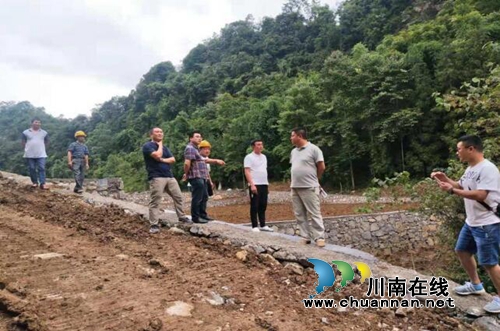 泸州市自然资源和规划局开展叙永县乌蒙山扶贫项目专项检查(图1)