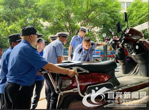 动真格！宜宾车辆乱停乱放将被直播曝光(图1)