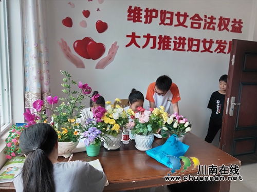 快乐暑假！泸县千余留守儿童欢度“夏令营”(图3)