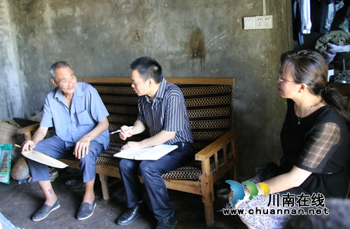 张福荣到泸县潮河镇督导脱贫攻坚工作(图1)