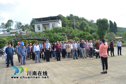 泸县玉蟾街道开展消防应急演练培训(图2) 泸县玉蟾街道开展消防应急演练培训(图2)