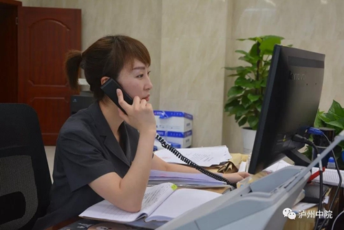 走进法院与“微”相约!一部手机帮你打官司(图4) 走进法院与“微”相约!一部手机帮你打官司(图4)