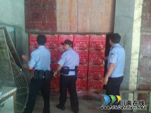 合江打掉一非法储存烟花爆竹窝点&nbsp;案值15万元(图2)